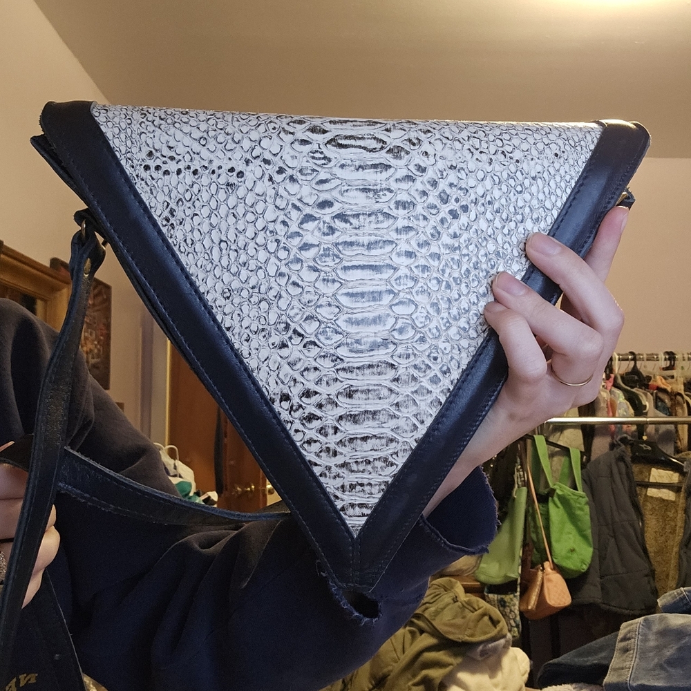 Roberto Vascon Bag - 1980s Vintage - Leather + Snakeskin Print - Triangular - Picture 6 of 9